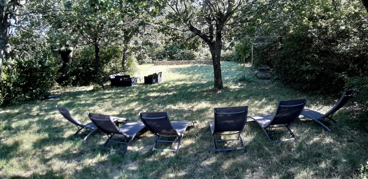 Les Lilas Des Chenes Piolenc Exterior photo